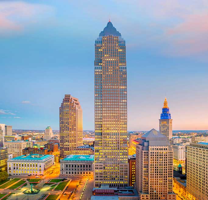 view-downtown-cleveland-skyline-ohio-usa-twilight